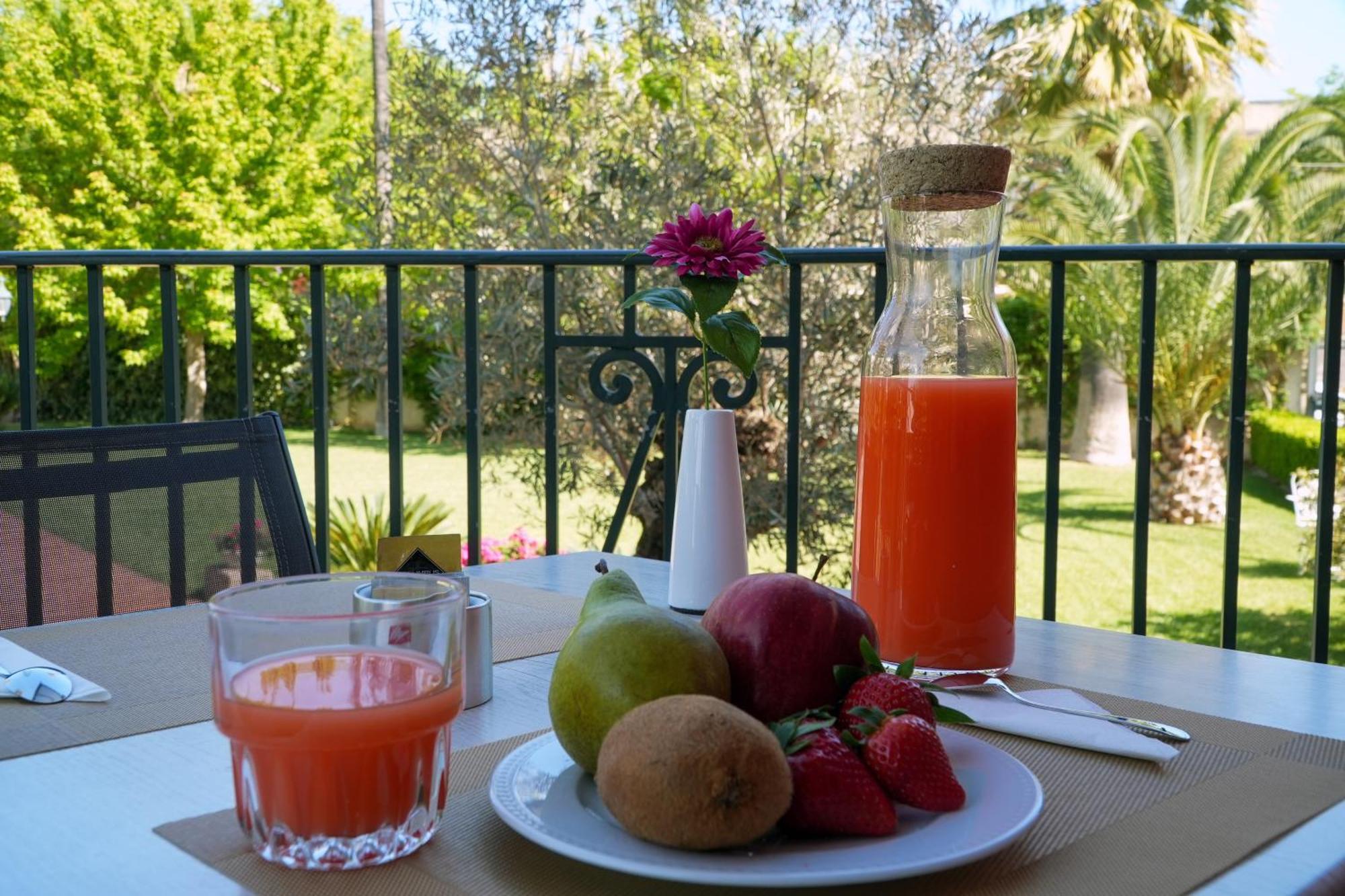 Villa Pallotta Luxury B&B Чериньола Экстерьер фото